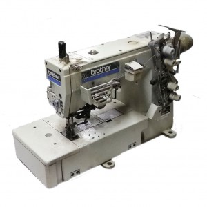 BROTHER FD4 B272 - occasion Machine à recouvrement inférieur - supérieur