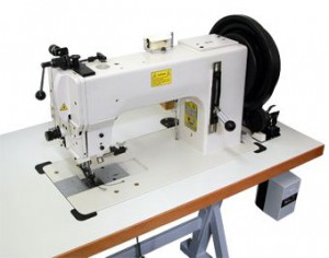 GEMSY GEM204-370 Machine à coudre industrielle à triple entrainement navette barrel