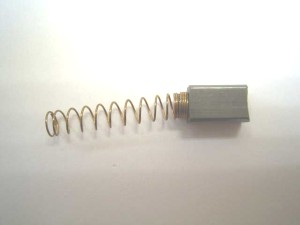 -  Charbons moteur machine à coudre