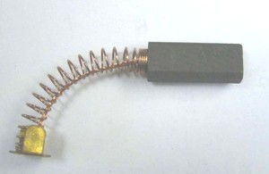 -  Charbons moteur machine à coudre