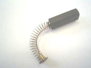 -  Charbons moteur machine à coudre