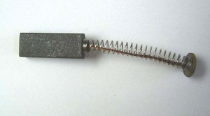 -  Charbons moteur machine à coudre