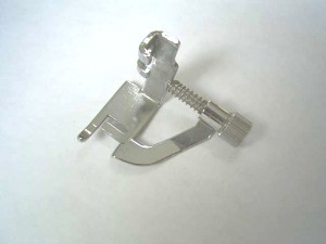 -  Pied de biche - Pieds presseurs - Semelles