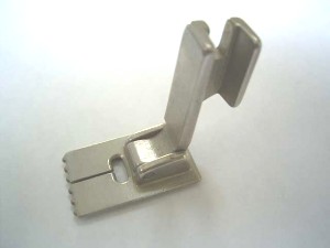 -  Pied de biche - Pieds presseurs - Semelles