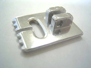 -  Pied de biche - Pieds presseurs - Semelles