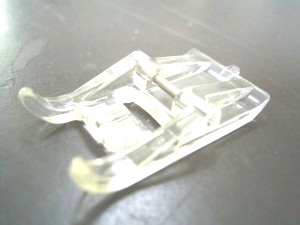 -  Pied de biche - Pieds presseurs - Semelles