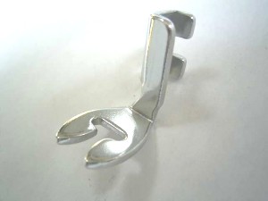 -  Pied de biche - Pieds presseurs - Semelles