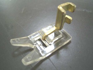 -  Pied de biche - Pieds presseurs - Semelles