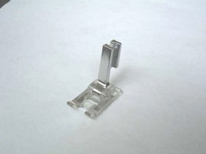 -  Pied de biche - Pieds presseurs - Semelles