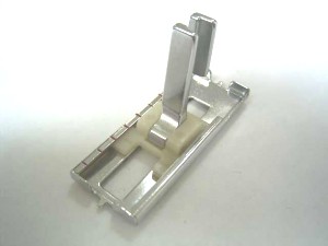 -  Pied de biche - Pieds presseurs - Semelles