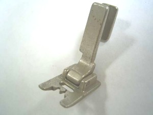 -  Pied de biche - Pieds presseurs - Semelles