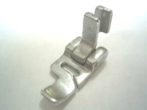 -  Pied de biche - Pieds presseurs - Semelles