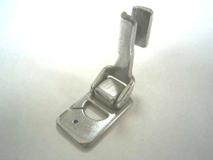 -  Pied de biche - Pieds presseurs - Semelles