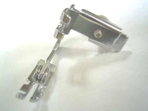 -  Pied de biche - Pieds presseurs - Semelles