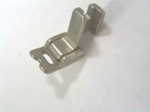 -  Pied de biche - Pieds presseurs - Semelles