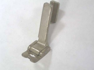 -  Pied de biche - Pieds presseurs - Semelles