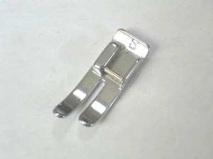 -  Pied de biche - Pieds presseurs - Semelles