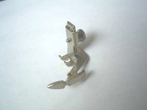 -  Pied de biche - Pieds presseurs - Semelles