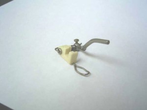 -  Pied de biche - Pieds presseurs - Semelles