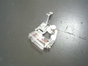 -  Pied de biche - Pieds presseurs - Semelles