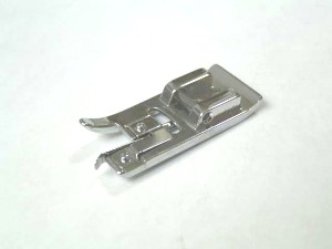 -  Pied de biche - Pieds presseurs - Semelles