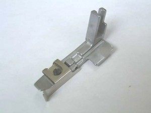 -  Pied de biche - Pieds presseurs - Semelles