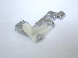 -  Pied de biche - Pieds presseurs - Semelles