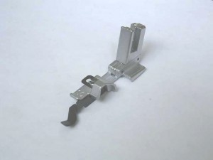 -  Pied de biche - Pieds presseurs - Semelles