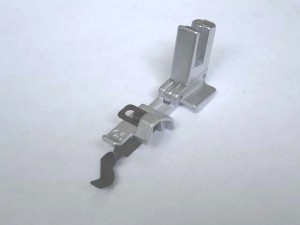 -  Pied de biche - Pieds presseurs - Semelles