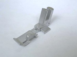 -  Pied de biche - Pieds presseurs - Semelles