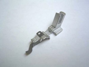 -  Pied de biche - Pieds presseurs - Semelles