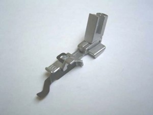 -  Pied de biche - Pieds presseurs - Semelles