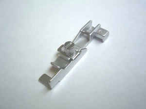 -  Pied de biche - Pieds presseurs - Semelles