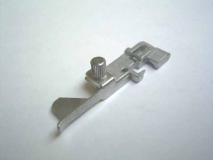 -  Pied de biche - Pieds presseurs - Semelles