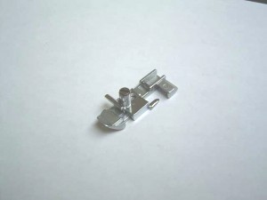 -  Pied de biche - Pieds presseurs - Semelles