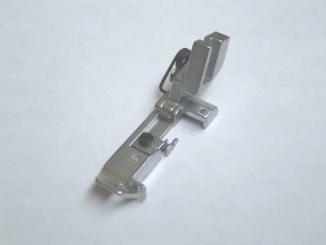 -  Pied de biche - Pieds presseurs - Semelles