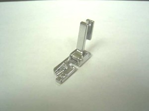 -  Pied de biche - Pieds presseurs - Semelles