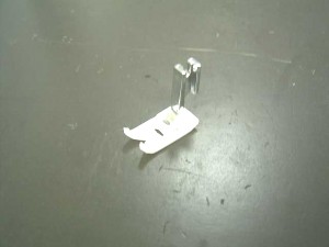 -  Pied de biche - Pieds presseurs - Semelles