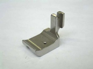 -  Pied de biche - Pieds presseurs - Semelles