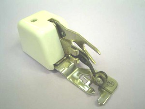 -  Pied de biche - Pieds presseurs - Semelles