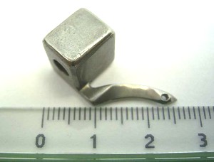 -  Boucleurs surjeteuse