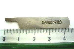 -  Couteaux surjeteuse