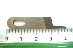 -  Couteaux surjeteuse