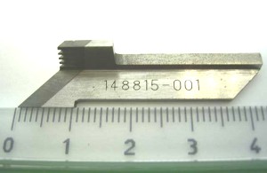 -  Couteaux surjeteuse