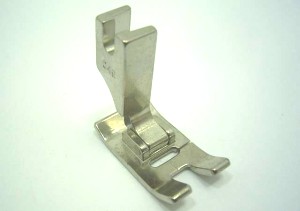 BERNINA  Pied de biche pour machine à coudre industrielle