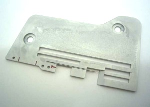 BERNINA  Plaque à aiguille