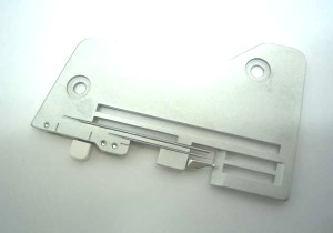 BERNINA  Plaque à aiguille