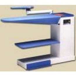 FOX 601 Table de repassage triangulaire et pointue industrielle