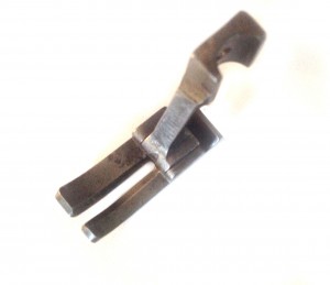 Durkopp ADLER gauche Pied de biche machine à coudre double entrainement