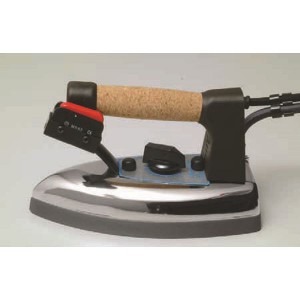  Kg. 2 (PLAQUE NOIRE) Fer à repasser